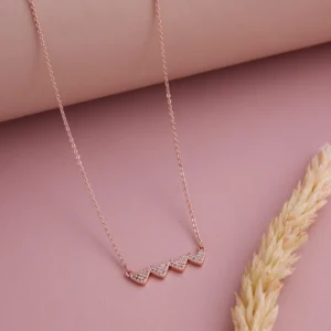 Shiny Clover Necklace