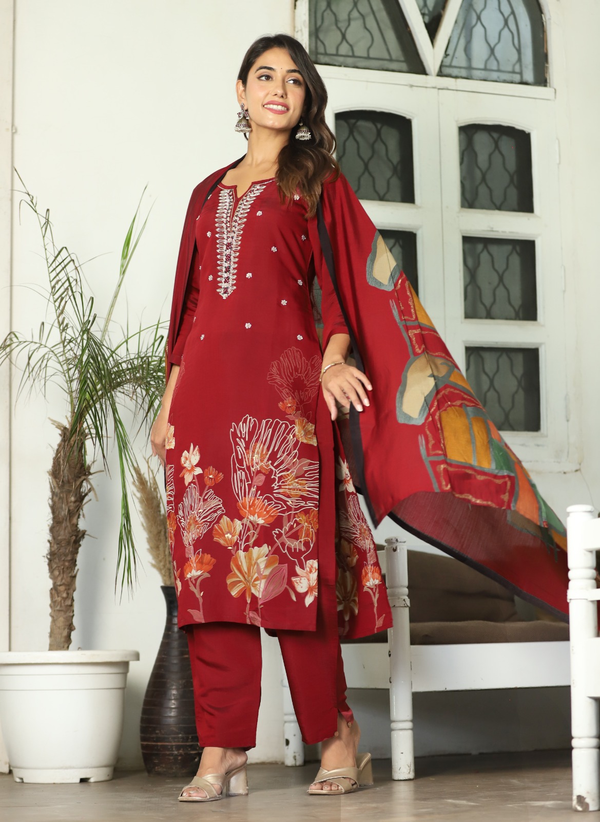 Heavy maslin fabric with handwork three-pc digital printing dupatta set - Image 2