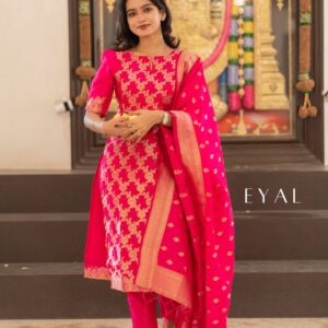 Saffron Spice – Deep orange with Indian essence